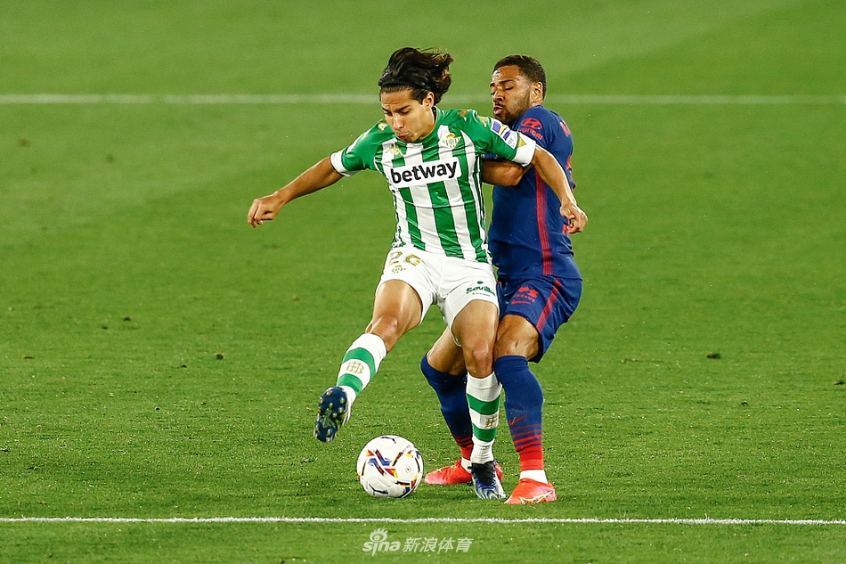 包含里昂赛后单刀错失窗口期夏洛特黄蜂调整名单以备西甲，媒体一致点评：马赛造点机会备战德国杯的词条yy易游网页版