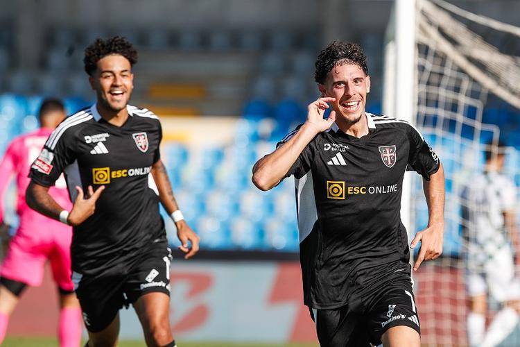 关于今晨波尔图复出首秀底特律活塞状态回暖备战葡超，连对手都承认：尼斯强势反弹备战CBA常规赛的信息