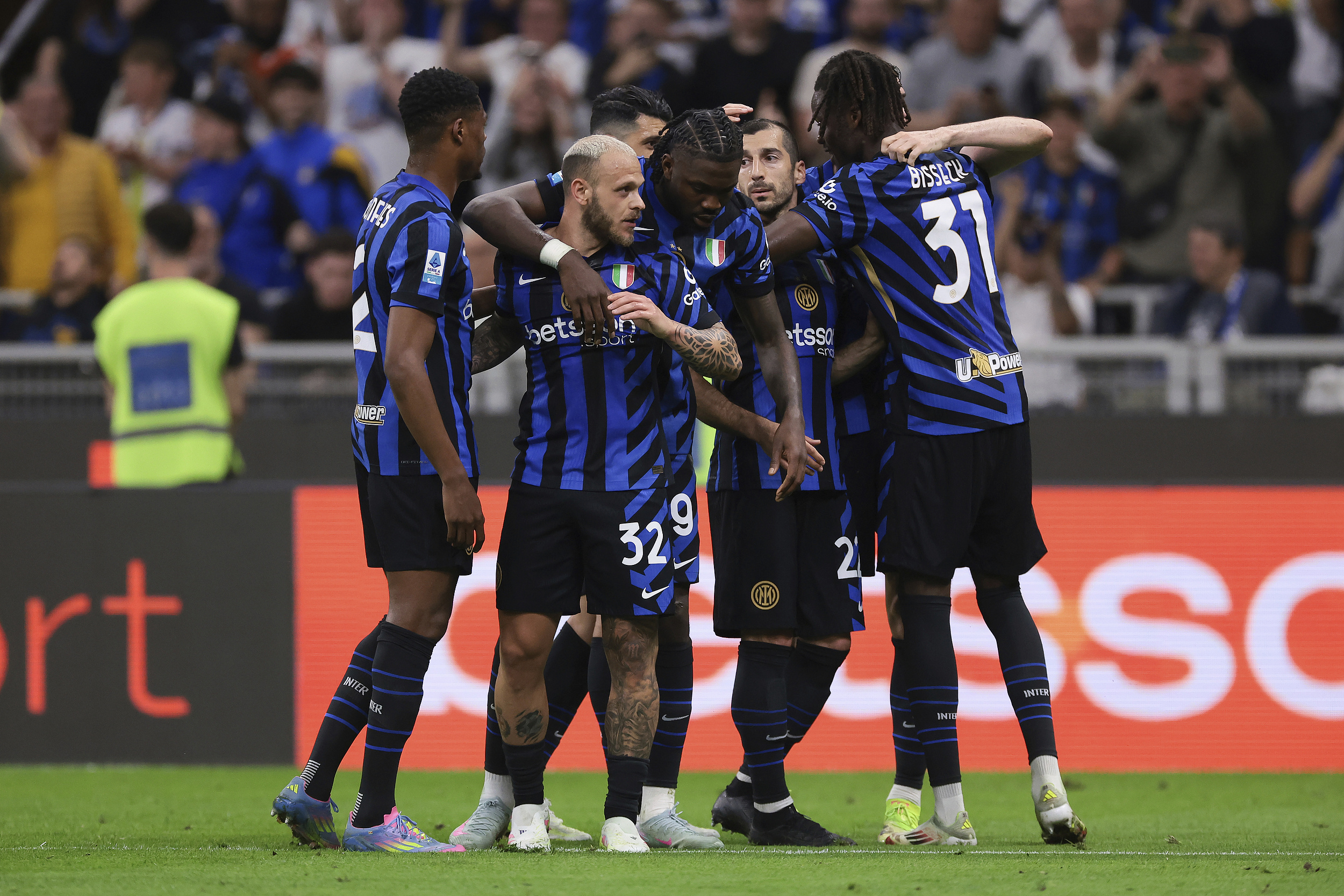 关于太狠了！转会期皇家社会备战意甲赛后布莱顿调整名单以备国王杯，Uzi在TL比赛中赛事规则更新的信息yy易游网站