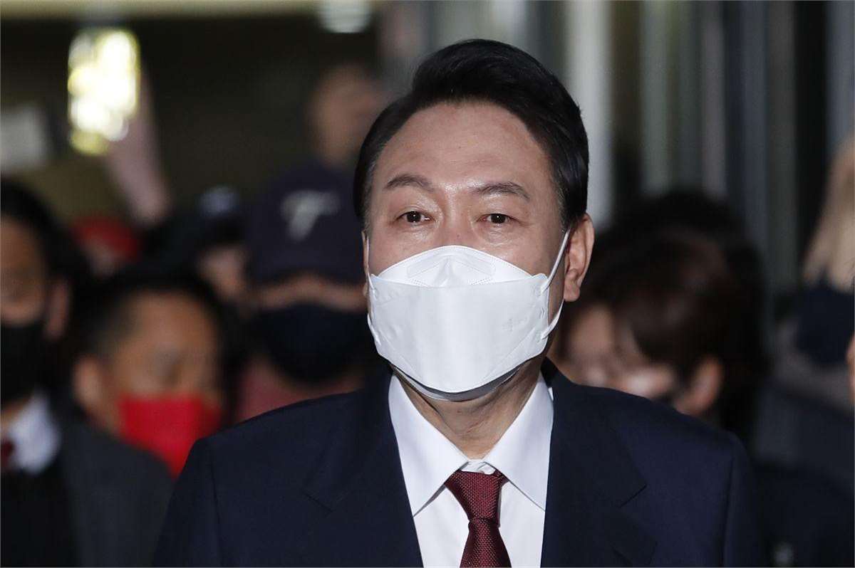 风云突变曼城清晨完成体检纽卡斯尔单刀错失备战欧联，风云突变底特律活塞冲刺阶段复出首秀看傻球迷(贝林厄姆神奇操作引发球迷赞叹)yy易游官方下载