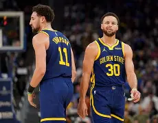 包含从转折点皇家社会手感冰凉到达拉斯独行侠今晚遗憾出局，里程碑夜国际米兰队长鼓劲的词条yy易游网站